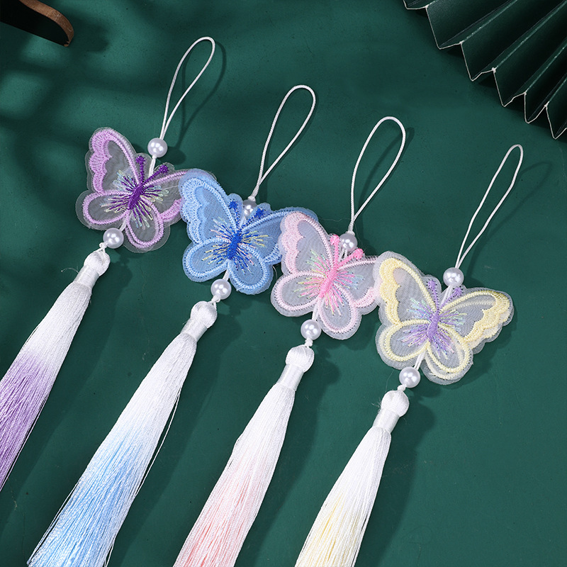 Embroidery Horse - พู่ห้อยปักลายมุกผีเสื้อ สไตล์จีนสร้างสรรค์ สำหรับชุดฮั่นฝู ตกแต่งเอว หรือแขวนในรถ ทำด้วยมือ