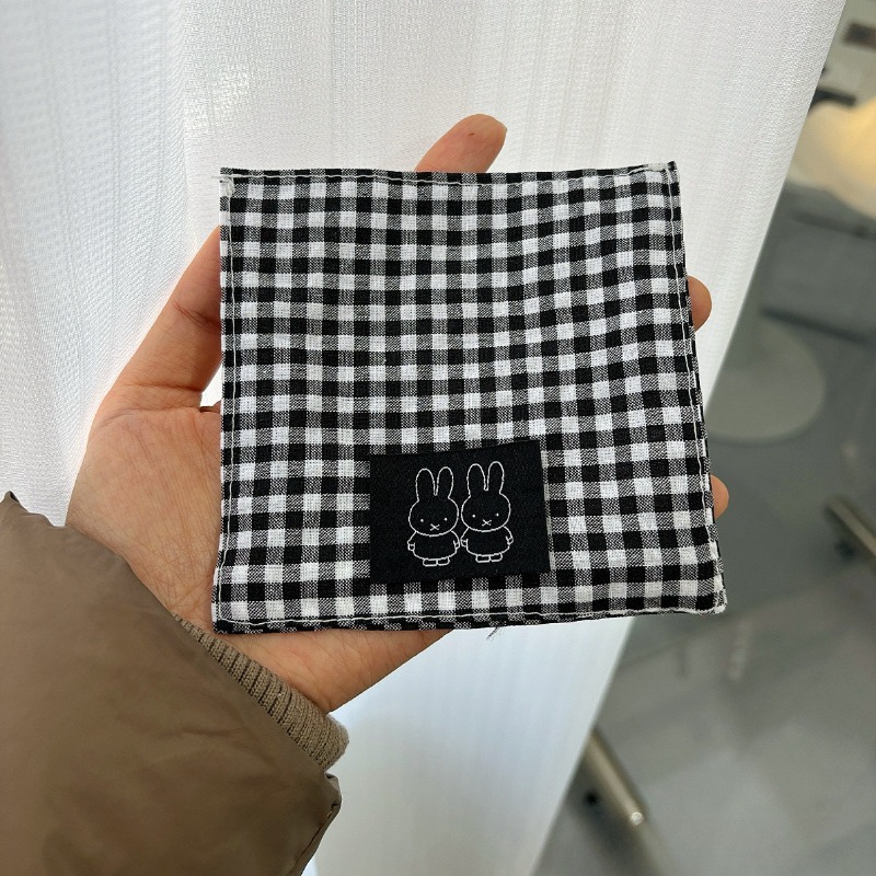 แผ่นรองแก้วผ้าลายมิฟฟี่สุดน่าร - Embroidery Room บทวิจารณ์และราคา
