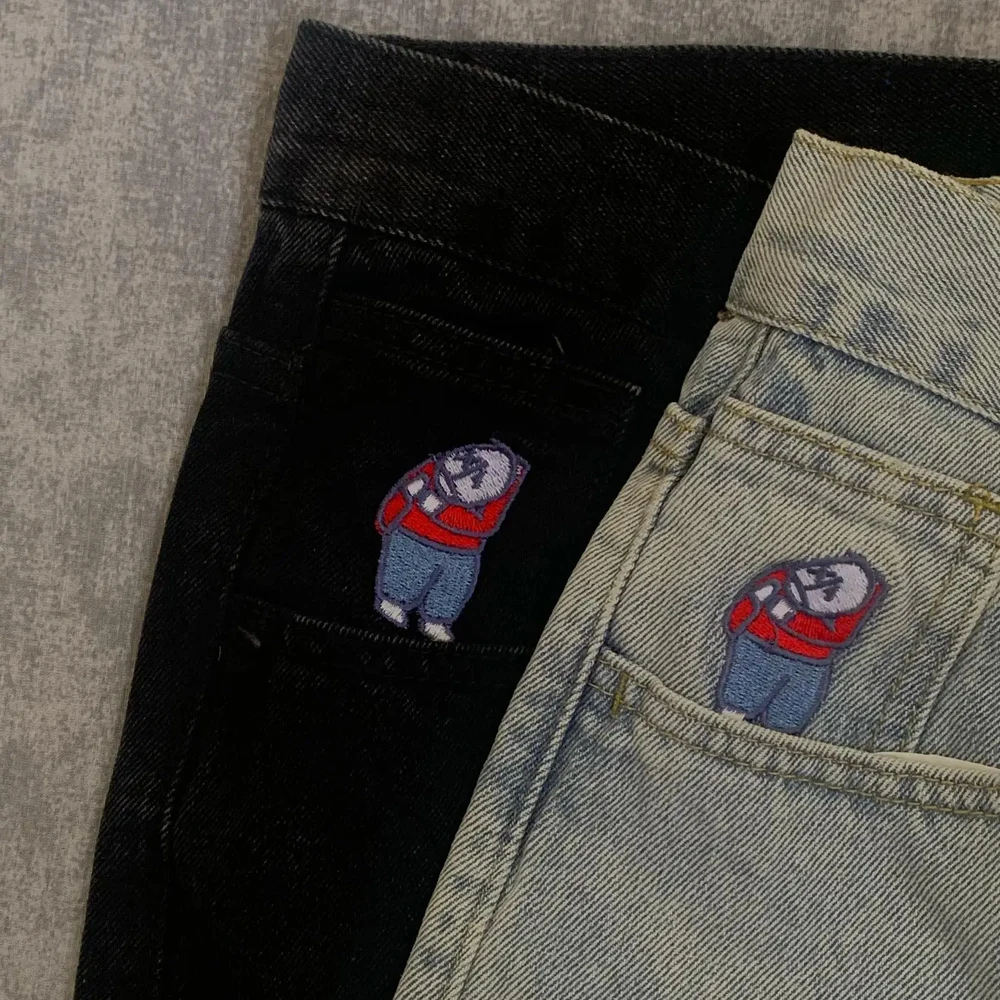กางเกงยีนส์ทรงตรงสไตล์เรโทรพัง - Embroidery On Jeans บทวิจารณ์และราคา