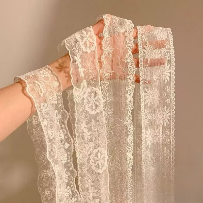 ผ้าพันคอปักลายดอกไม้ลูกไม้สีดำ - Embroidery Premium บทวิจารณ์และราคา