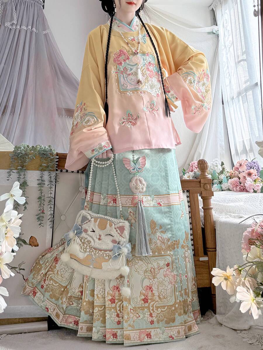 ชุดฮั่นฝูผู้หญิงสไตล์หมิง คอทร - Embroidery Horse บทวิจารณ์และราคา